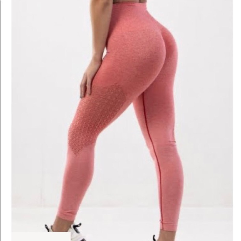 House of Peach booty scrunch ombre leggings